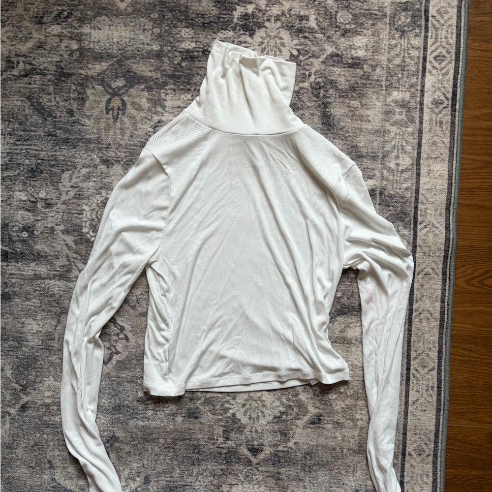 Aritzia White Turtleneck Long Sleeve Top